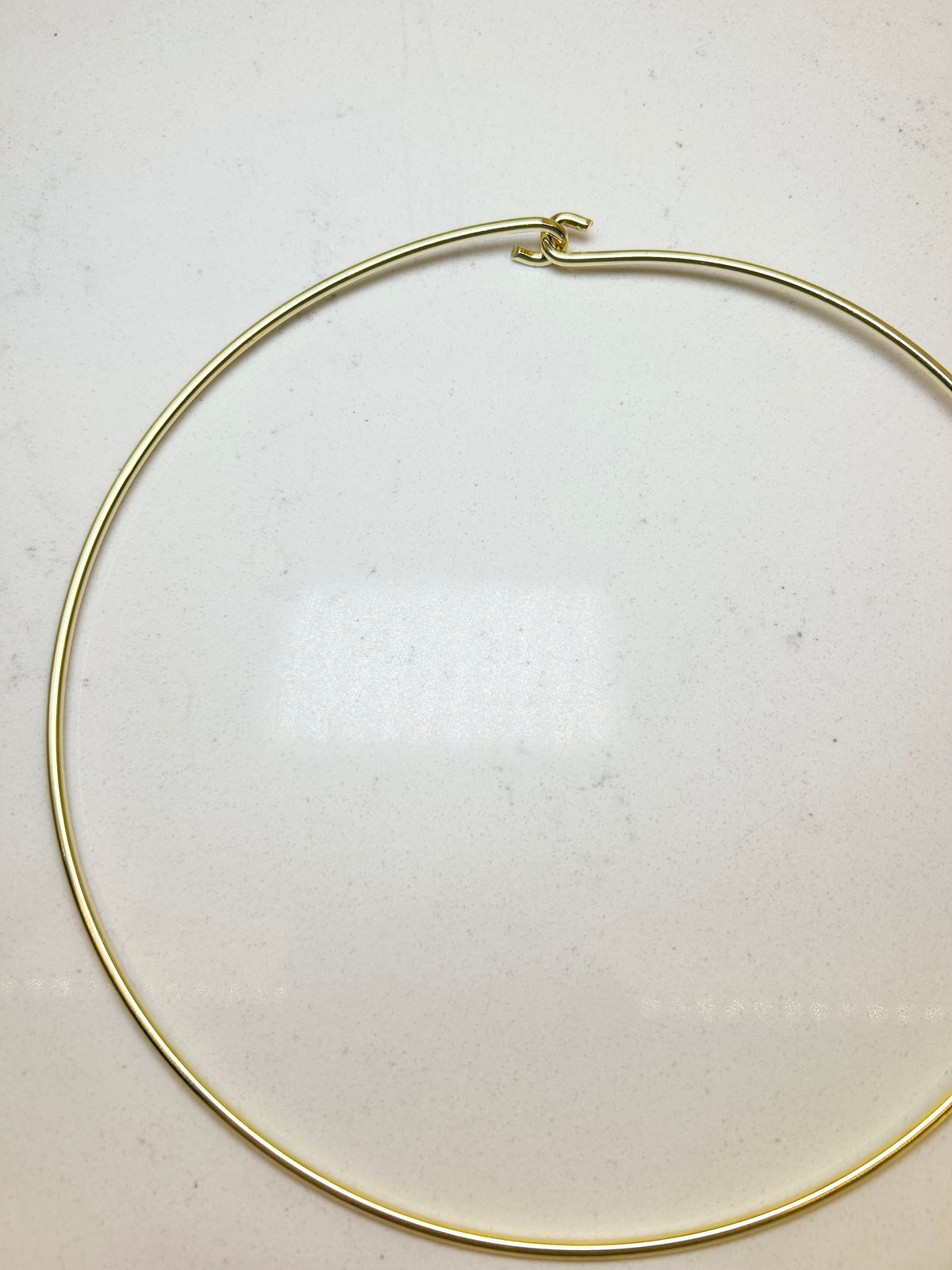 Thin Floating Collar Necklace